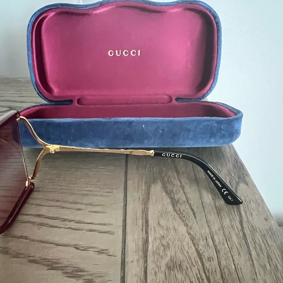 Authentic GUCCI New Burgundy & Gold Square Stripe Snake Sunglasses GG0592S004 main image 8